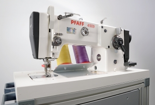 PFAFF 4509 - 1-jehlový šicí stroj (cik cak)